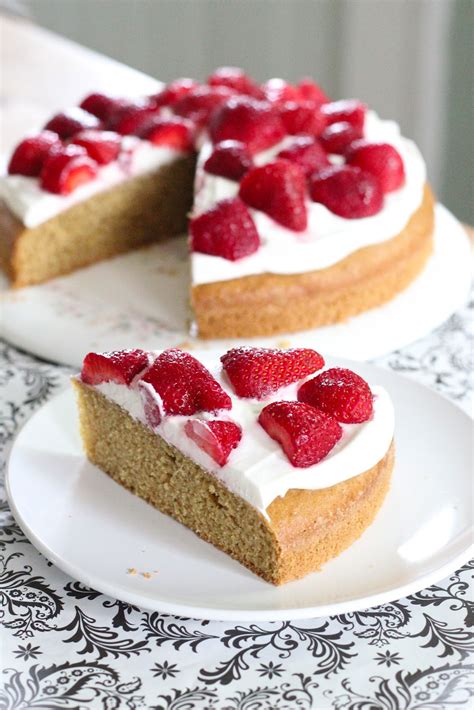 Fresh Strawberry cake