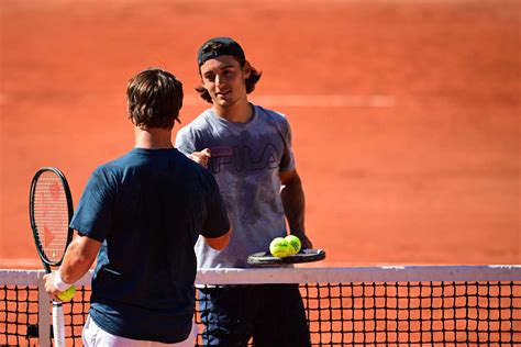 Roland-Garros 2023 : les sparring-partners, sur le court mais dans l’ombre