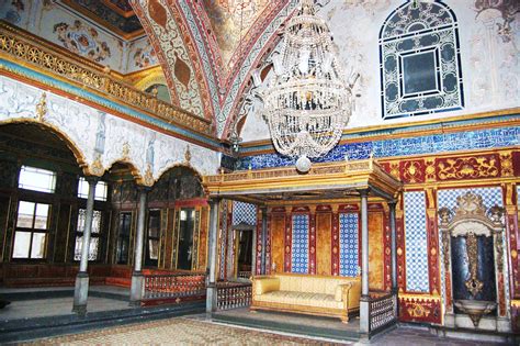 File:Topkapi Palace Istanbul - Imperial Hall.jpg - Wikimedia Commons