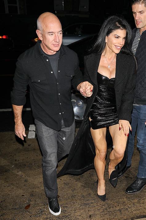 Lauren Sanchez Rocks Black Mini On Date With Jeff Bezos: Photos ...