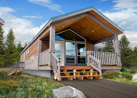 Explorer Cabins at Yellowstone | USA | Audley Travel