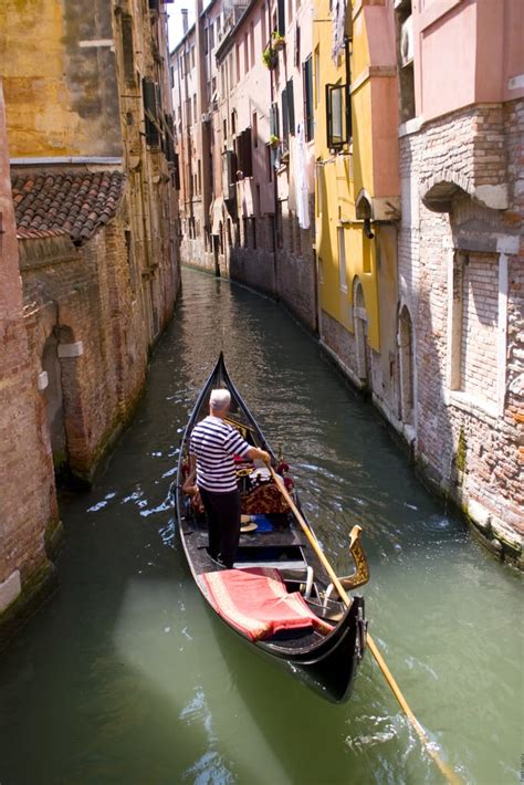 Ride a Gondola in Venice | Best Travel Experiences | POPSUGAR Smart ...