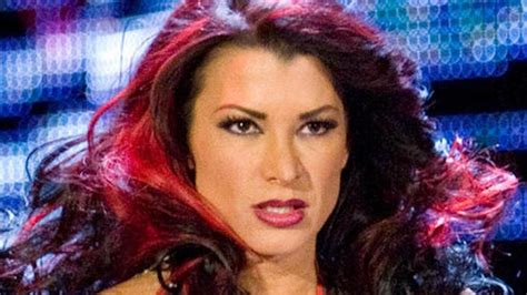 Trish Stratus Says Victoria Doesn't Get Enough Credit, Should Be In WWE ...