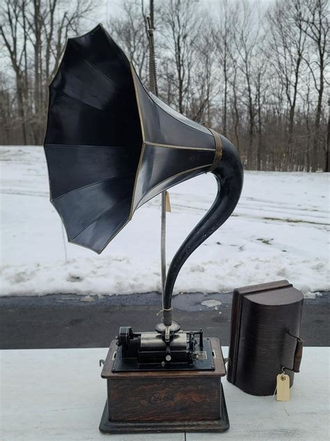 Edison Standard Cylinder Phonograph Auction