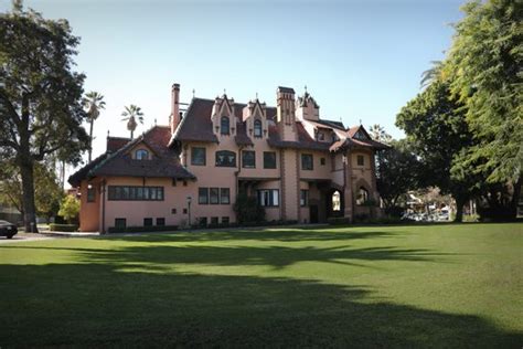 Doheny Mansion – Los Angeles, California - Atlas Obscura