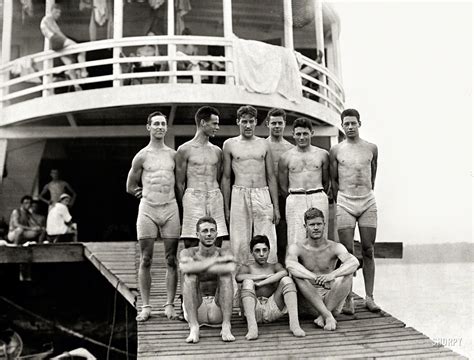 Shorpy Historical Picture Archive :: Boys' Club: 1910 high-resolution photo