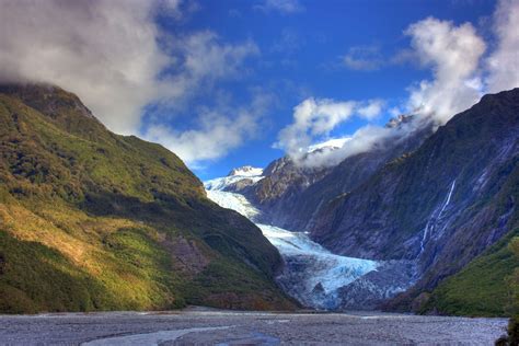 The Franz Josef Glacier | New Zealand | Distant Journeys