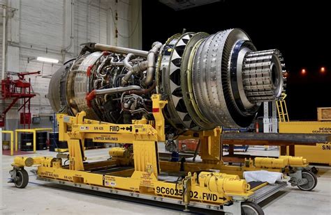 Boeing 777-300 GE90 engine with nose cowl and fan blades removed. San ...