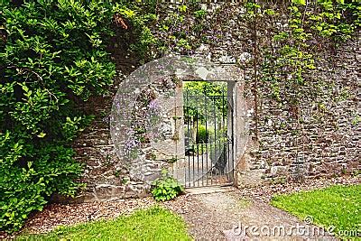 Old, Stone Garden Wall Stock Photography - Image: 25367652