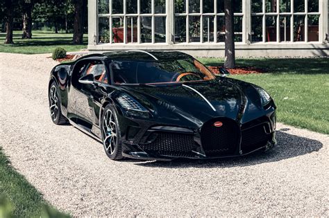 1-of-1 Bugatti La Voiture Noire finally ready for delivery