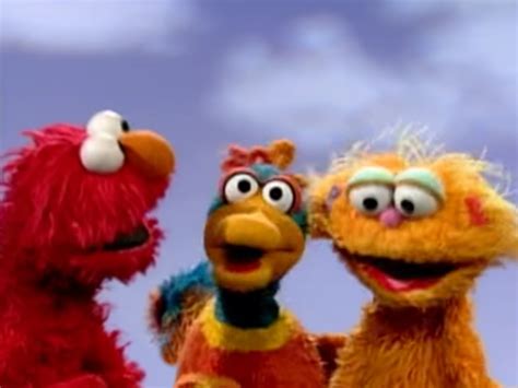 Elmo and Zoe Pretend - Sesame Workshop