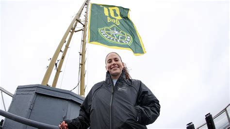 Sue Bird kicks off jersey-retirement weekend by raising Space Needle flag