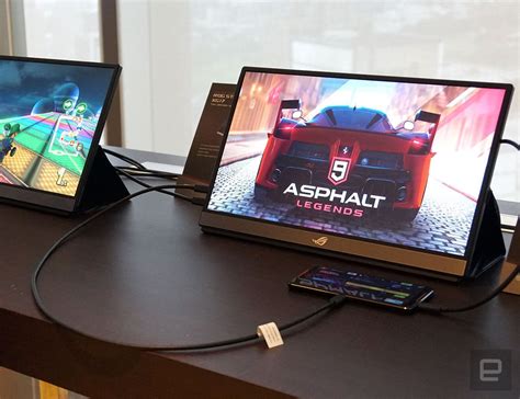 This portable USB monitor is great for gamers on the go