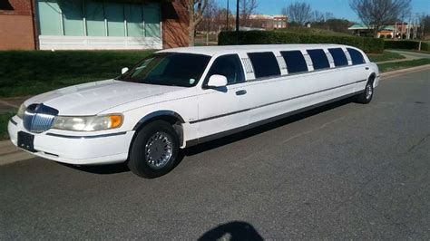 low mileage 1999 Lincoln Town Car Limousine | Lincoln town car ...