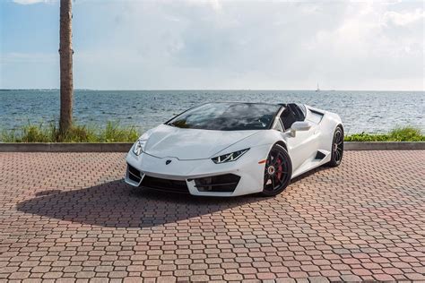 Rent the Lamborghini Huracan White | Premier Auto Atlanta