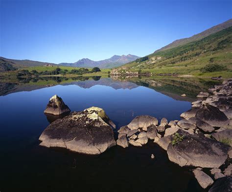 Snowdonia National Park (Parc Cenedlaethol Eryri) travel | Wales ...