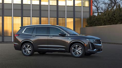 2020 Cadillac XT6 Review: All-New SUV Is Big but Falls Short | CARFAX