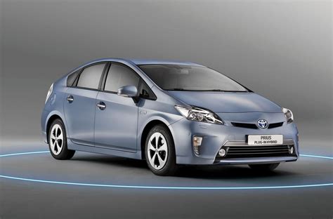 Toyota Prius Plug-in Hybrid Production Ends in June 2015, Replacement ...