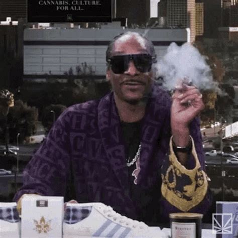 Snoop Dogg Blow GIF - SnoopDogg Blow Smoke - Discover & Share GIFs