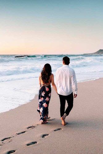 21+ Best Beach Poses For Couples Background