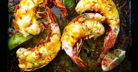 25 Best Lobster Recipes (+ Easy Meal Ideas) - Insanely Good