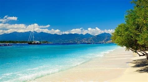 Pantai Senggigi, Bukti Keindahan Alam Di Tanah Lombok – Travell Boy