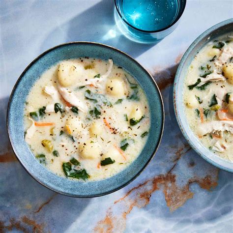 Copycat Olive Garden's Chicken & Gnocchi Soup