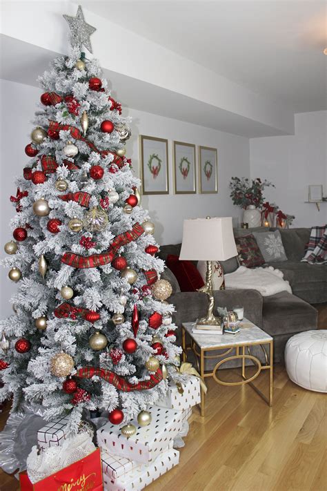 20+ Frosted Christmas Tree Decorations – The Urban Decor