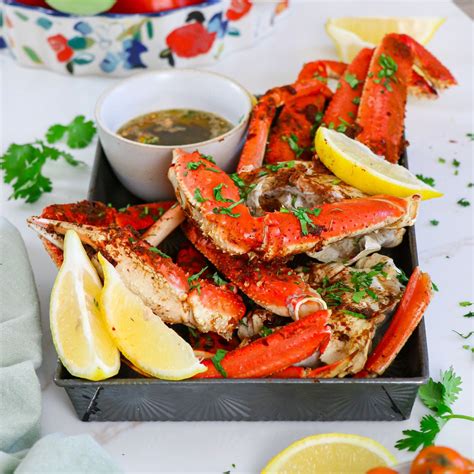 Order Jumbo Alaska Snow Crab Legs - 12 Oz Clusters - Sizzlefish.com