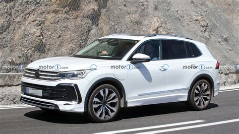 2024 Volkswagen Tiguan PHEV Spied Testing In Light…