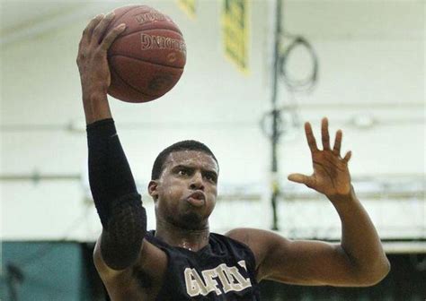 Former Garfield Heights basketball star Tony Farmer to play for Lee ...