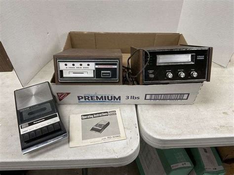 Vintage 8 track players, cassette recorder - Legacy Auction Company