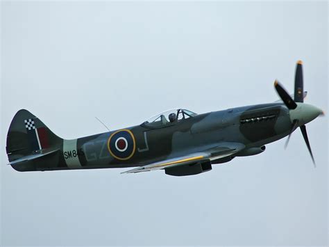 1945 Vickers Supermarine Spitfire F.18 SM969 N969SM - Revivaler