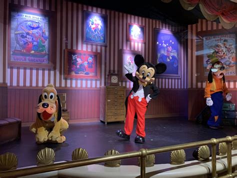 PHOTOS, VIDEO: Mickey, Pluto and Goofy Take the Stage for Special ...