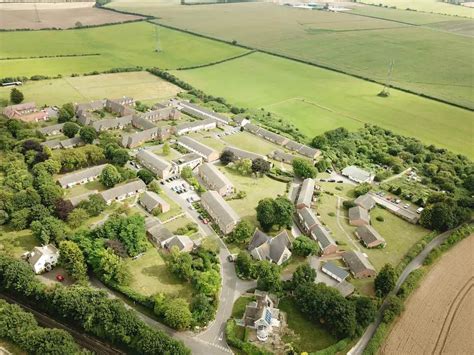 Best Retirement Villages in the UK: 16 Great Communities | Lottie