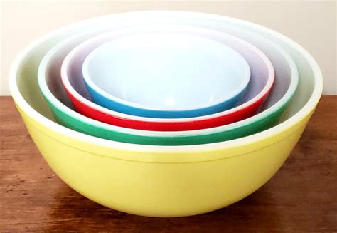 Vintage Pyrex Primary Colors Nesting Mixing Bowls, Set of 4 – Zsinta