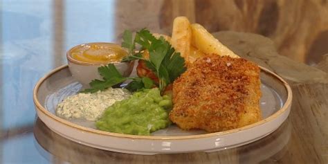 Crisp haddock, chips, mushy peas and curry sauce – Saturday ...