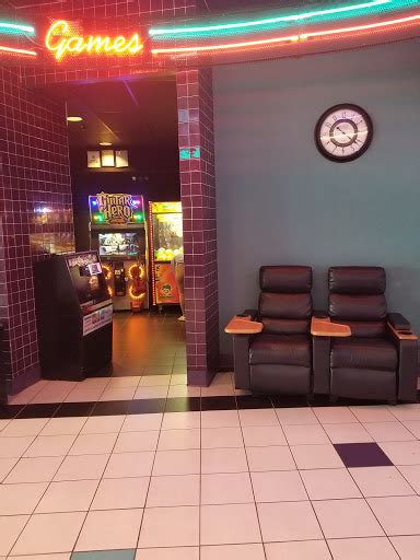 Movie Theater «Regal Cinemas Elmwood Center 16», reviews and photos ...