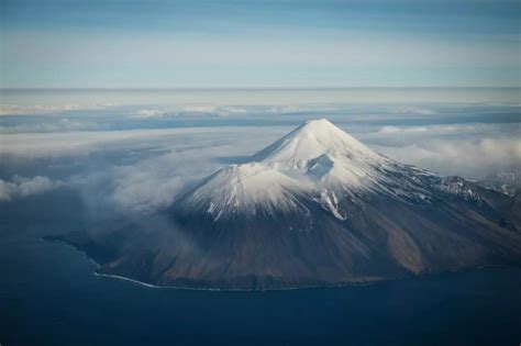 Eruption risk down for 2 Aleutian volcanoes