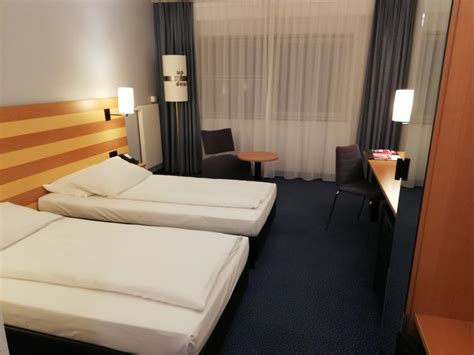 "Zimmer" IntercityHotel Frankfurt Airport (Frankfurt am Main ...