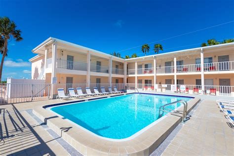 Belleair Beach Resort Motel by Magnuson Worldwide - Reviews, Photos ...