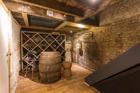 15 Vintage-Inspired Traditional Wine Cellar Ideas for Wine Enthusiasts