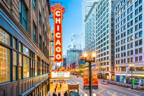 Plan Your Chicago Staycation Around These Three Attractions - One ...