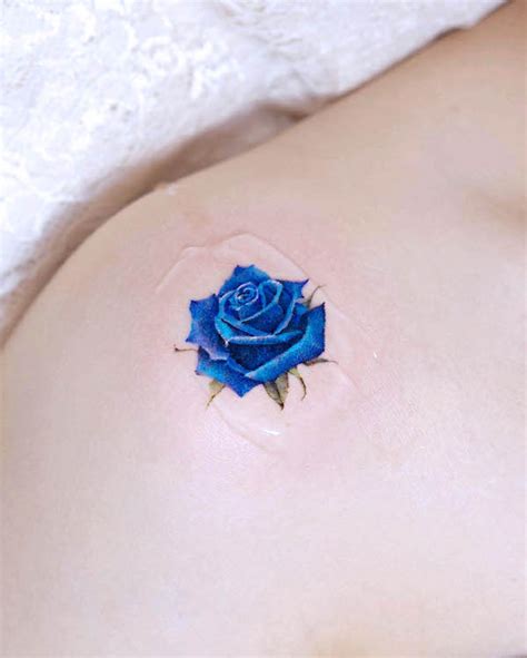 Roses Tattoos On Shoulder