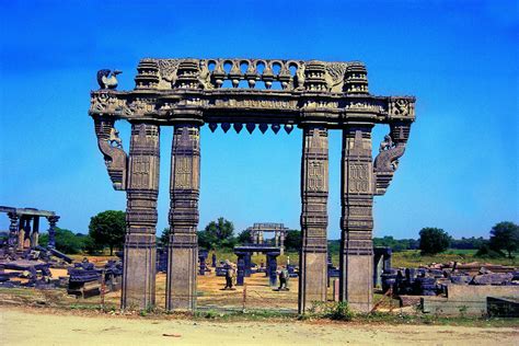 Warangal Fort, Warangal: How To Reach, Best Time & Tips