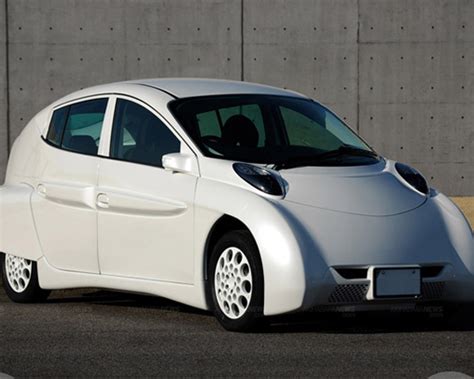 Japanese electric car 'goes 300km' on single charge