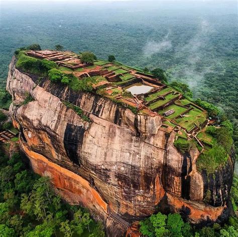 Lion’s Rock fortress - Sigiriya, SriLanka | Beautiful places to visit ...