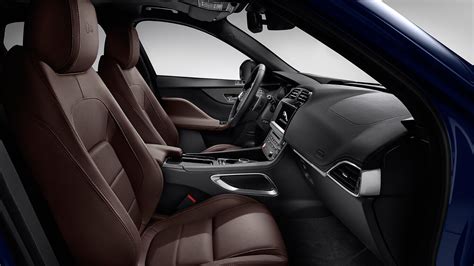 2018 Jaguar F-PACE Interior Features and Design