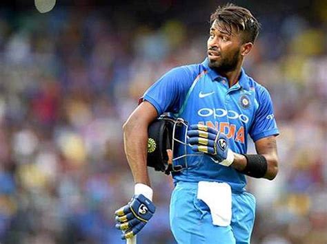 Hardik Pandya Net Worth | Salary, IPL Income, Endorsements