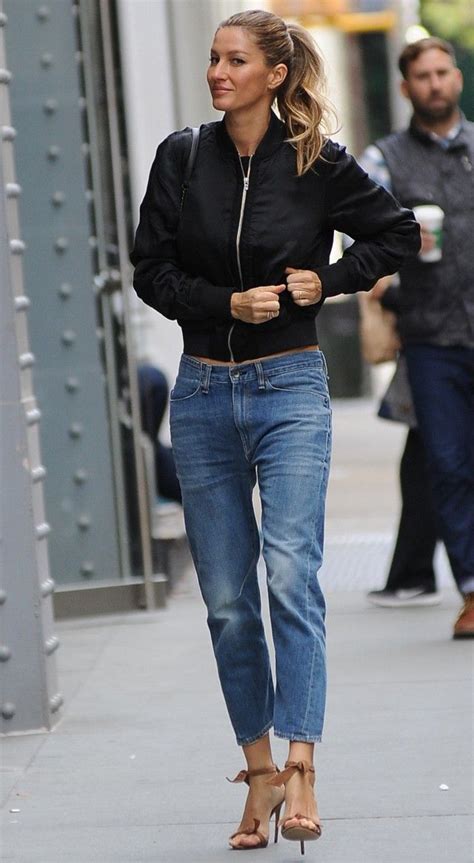 The Fit of Gisele Bündchen's Jeans Is Flawless | Gisele bundchen style ...